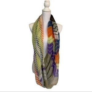 Beautiful multicolor Infiniti scarf